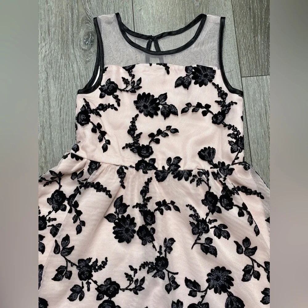 The Children’s Place Floral Holiday Dress Size 6